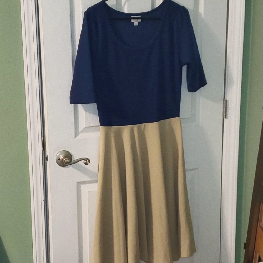 Lularoe Navy & Creme Nicole Dress